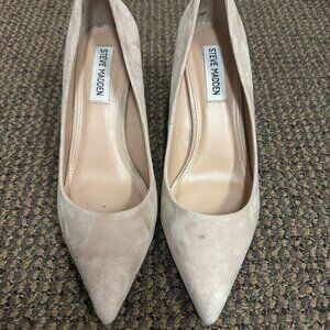 Steve Madden Nude Suede Heels - Size 7.5